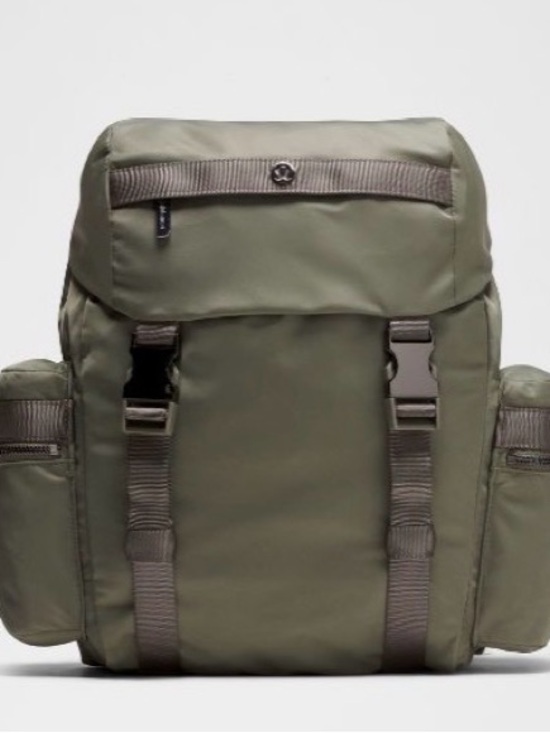 foldable travel tote bag Overpacker - Faux Paws Pattern Model:EMT-100XA Crossbody bags THEIR STORY: How Ashley Key Features